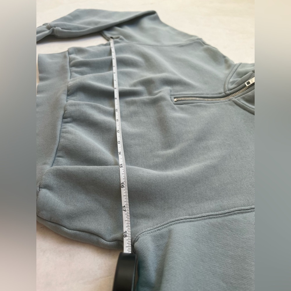 Aritzia TNA Cozy Cropped Fleece Perfect 1/4 Zip Sweatshirt Size XS Light Blue - Picture 6 of 8